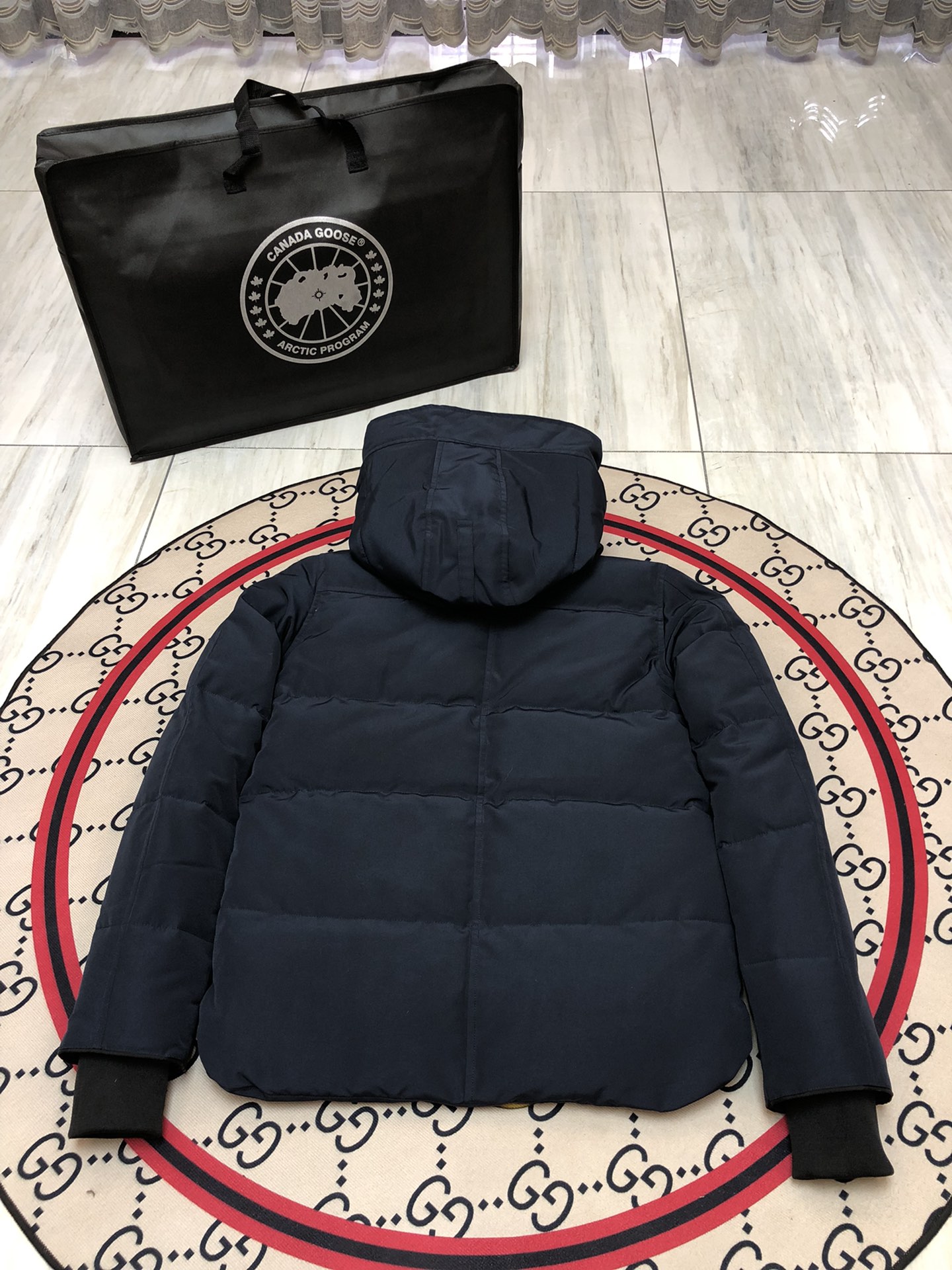 カナダグース「Canada Goose」Freestyle Crew ダウンジャケット