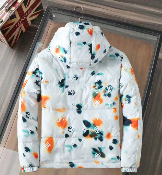 ルイ・ヴィトン「Louis Vuitton」モノグラム ダウン ジャケット