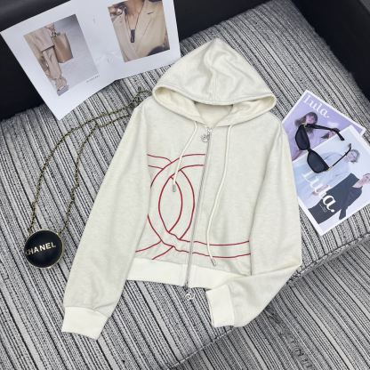 シャネル「Chanel」ダブルC エンブロイダリー パーカ & ハイウエスト ワイドパンツ セット