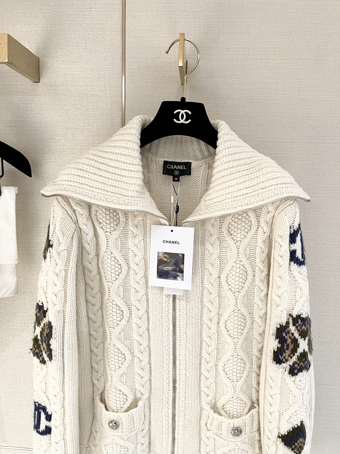 シャネル「Chanel」スペシャル ウールシルク カーディガン