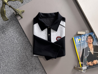 グッチ「Gucci」ロゴデザイン ハイネック ジップアップ スウェットシャツ