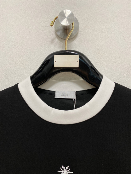 ディオール「Dior」エンブロイダード スウェットシャツ