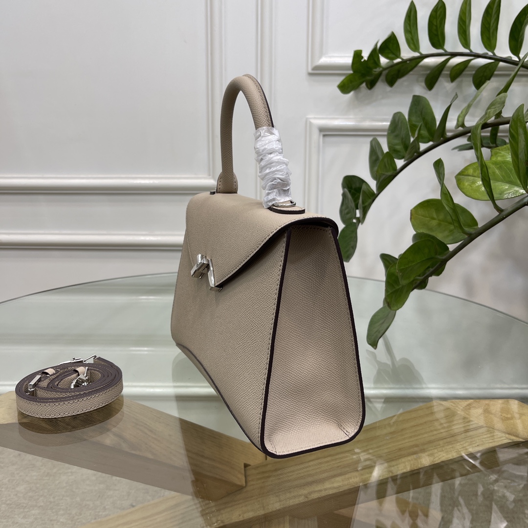 モイナ「Moynat」Gabrielle シリーズ ハンドバッグ