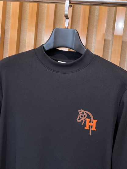 エルメス「Hermès」エンブロイダリー ロゴ スウェットシャツ