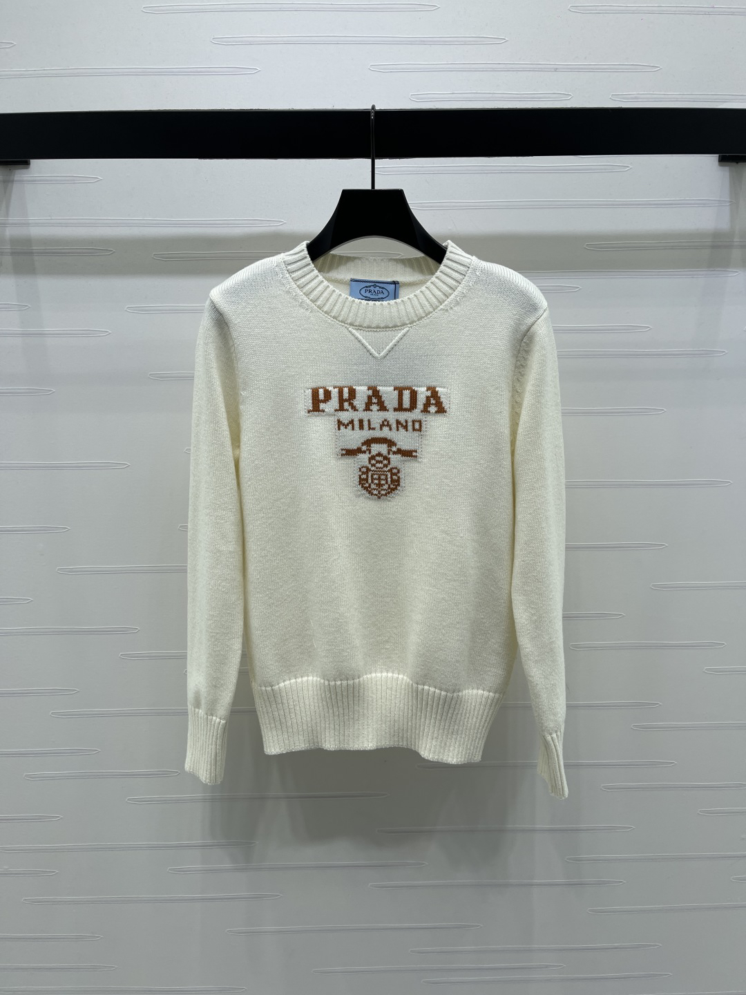 プラダ「Prada」レター ロゴ クルーネック セーター