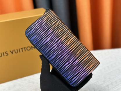 ルイ・ヴィトン「Louis Vuitton」ジッピーウォレット･ヴェルティカル