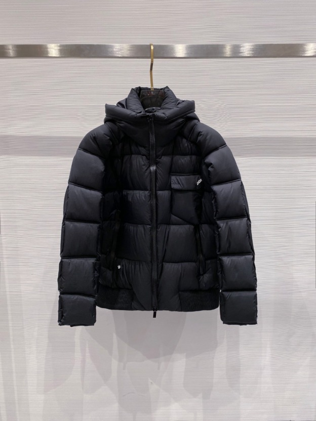 ディオール「Dior」モダン シルエット ダウンジャケット