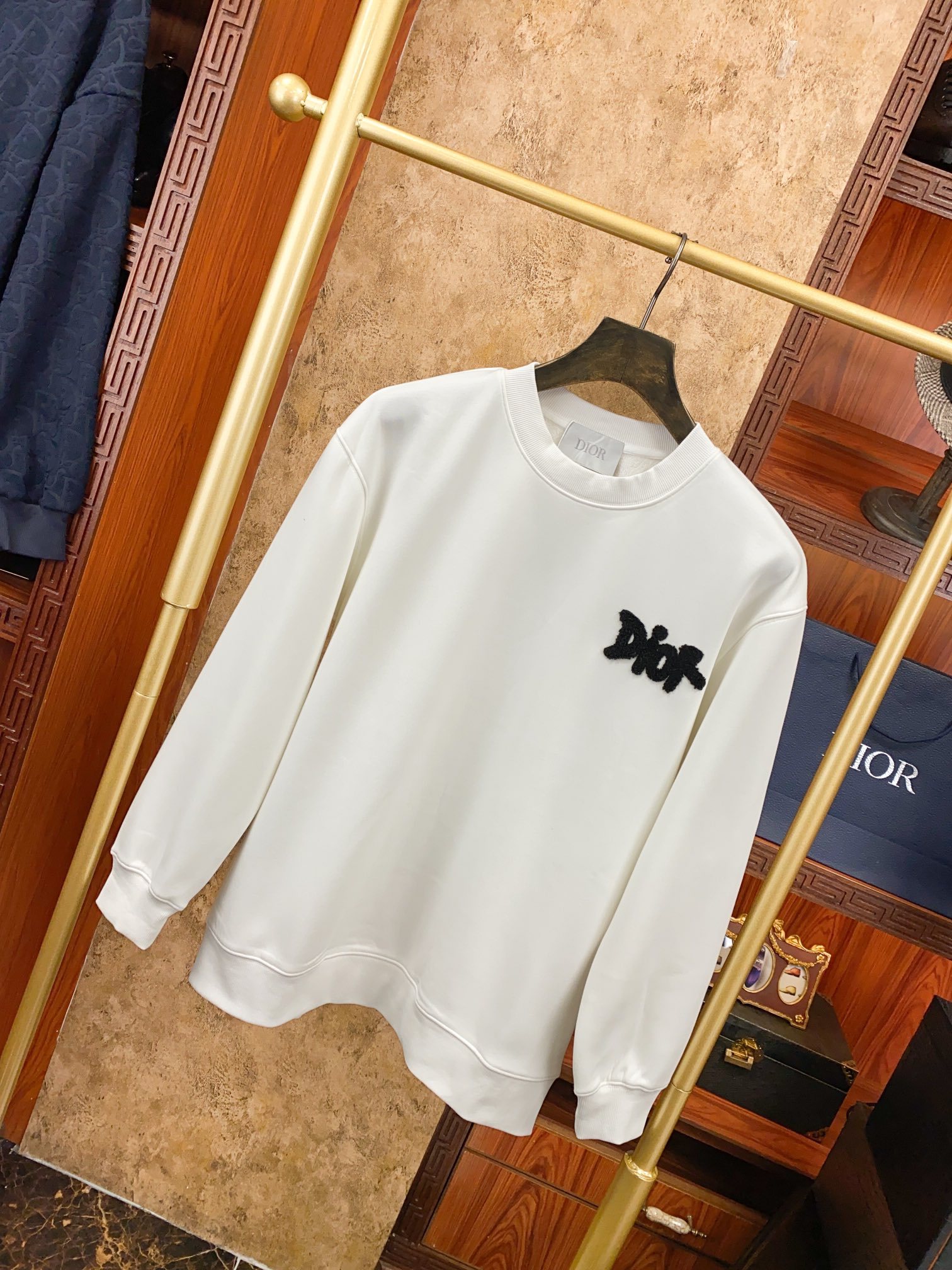 ディオール「Dior」エンブレム タオル刺繍 スウェットシャツ