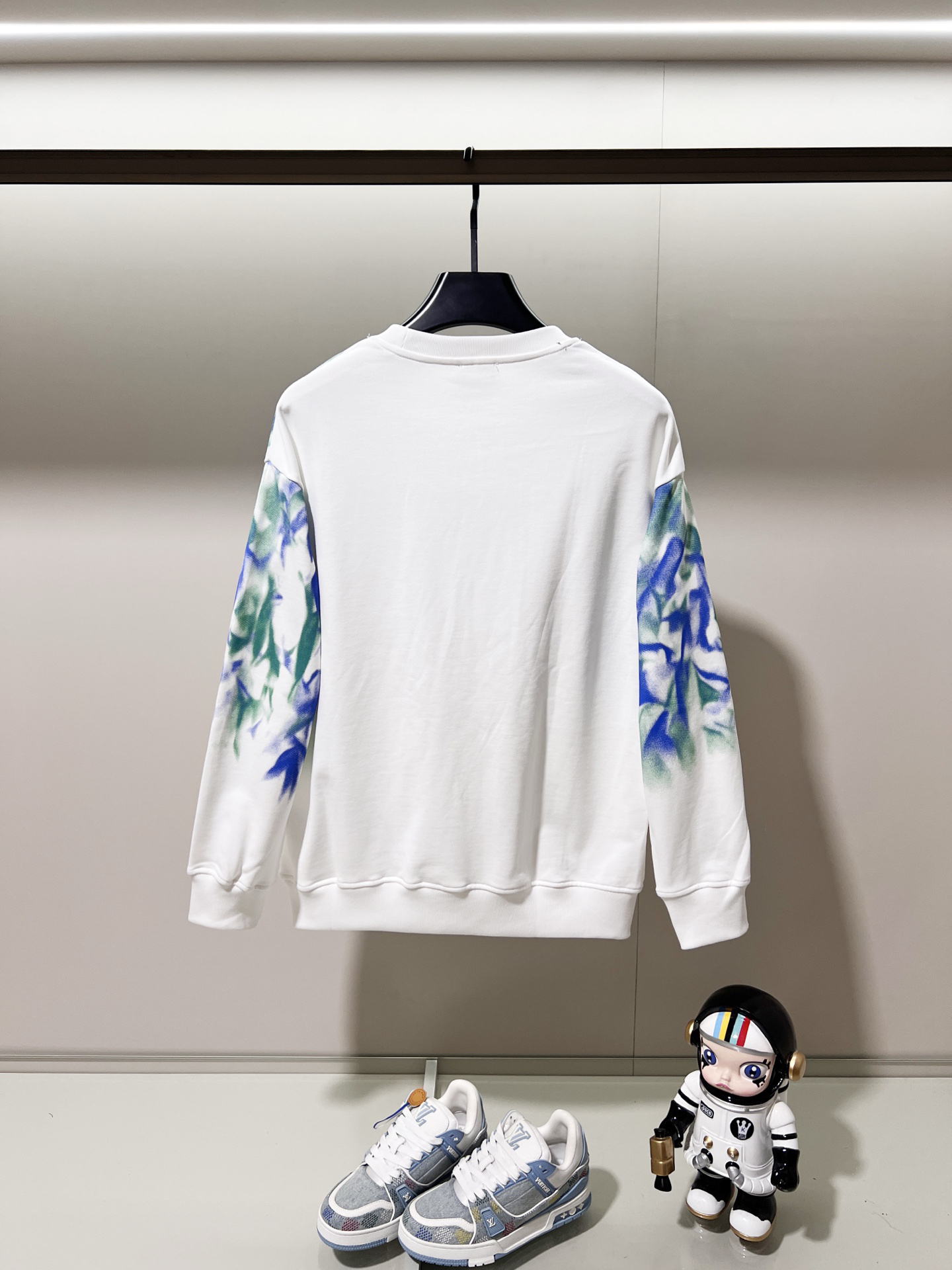 ディオール「Dior」エンブレム 刺繍 スウェットシャツ