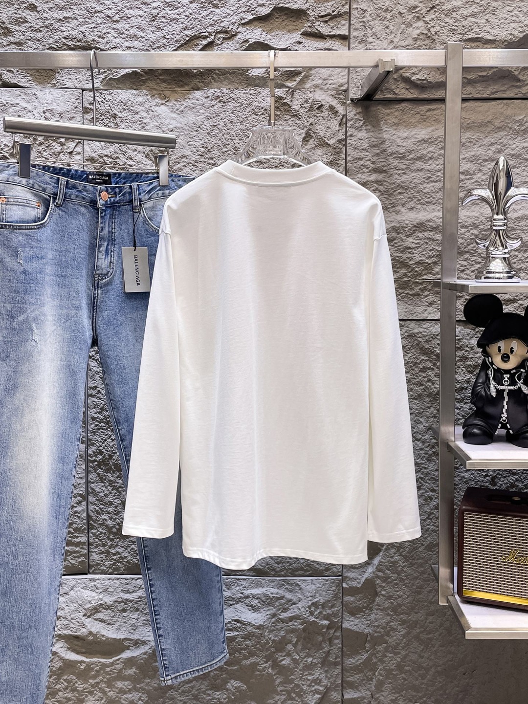 ディオール「Dior」エッセンシャル ロゴ スウェットシャツ