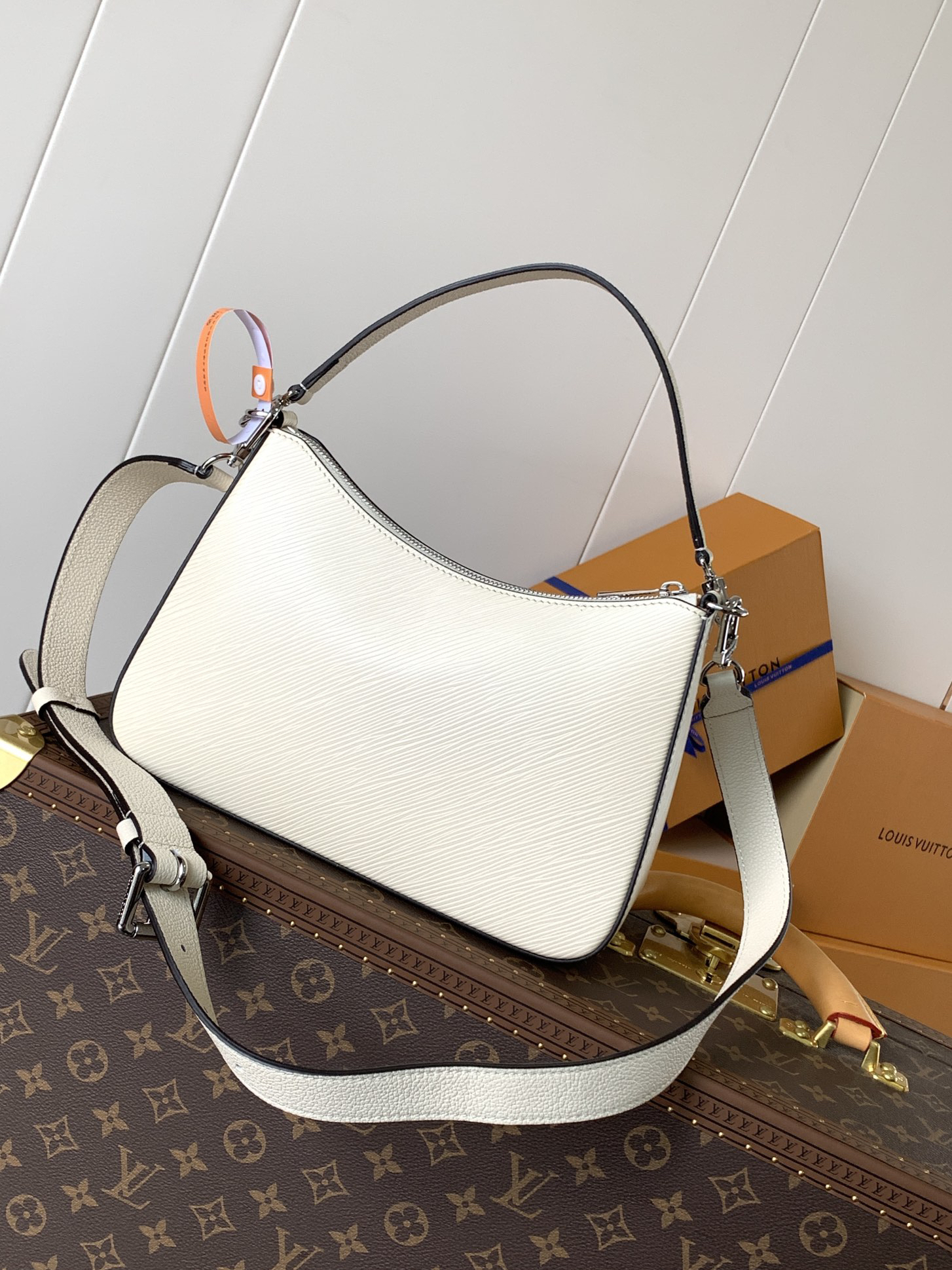 ルイ・ヴィトン(Louis Vuitton) マレル M80688