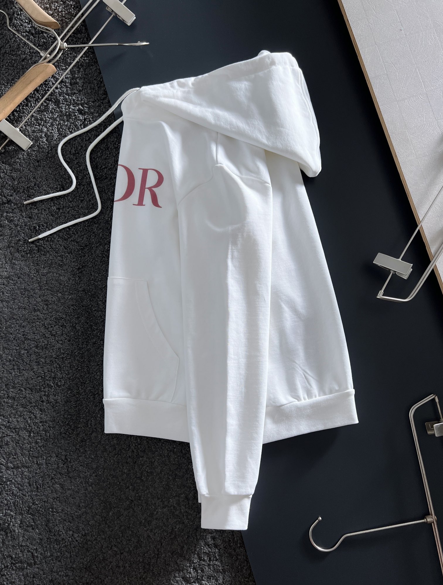 ディオール「Dior」新作 プルオーバーフーディ