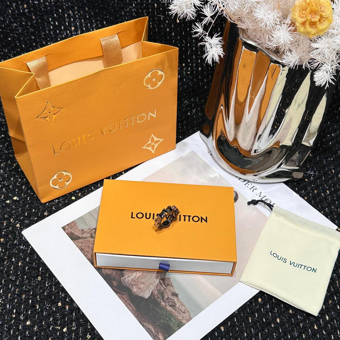 ルイ・ヴィトン「Louis Vuitton」Light リング