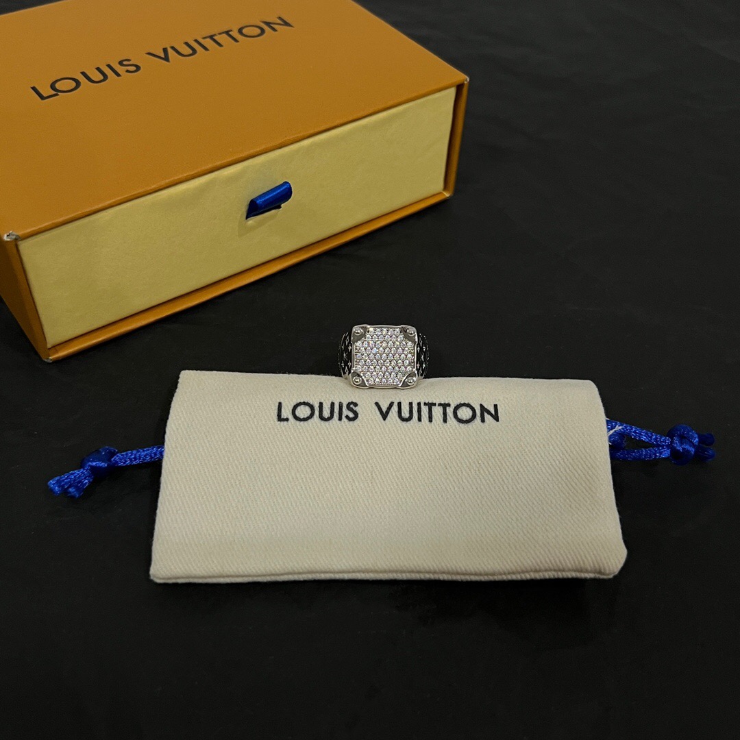 ルイ・ヴィトン「Louis Vuitton」Blossom ミニリング