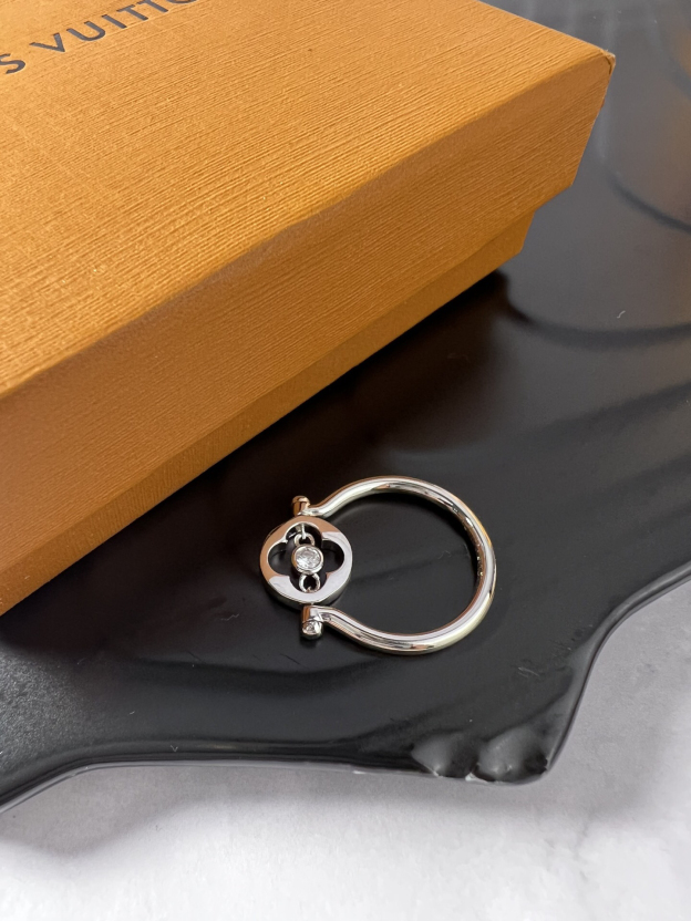 ルイ・ヴィトン「Louis Vuitton」Le Damier deリング