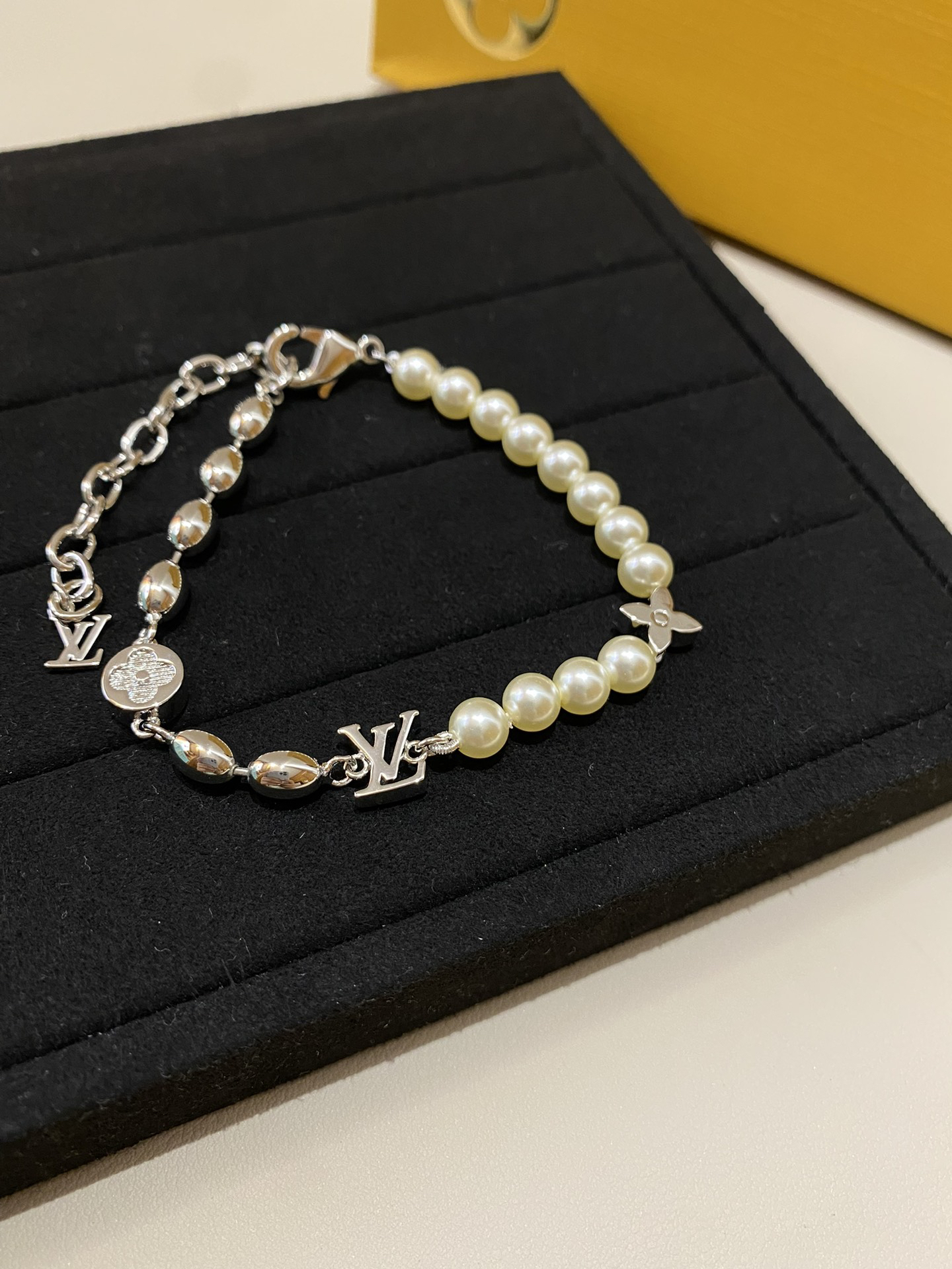 ルイ・ヴィトン「Louis Vuitton」Color Blossom ブレスレット