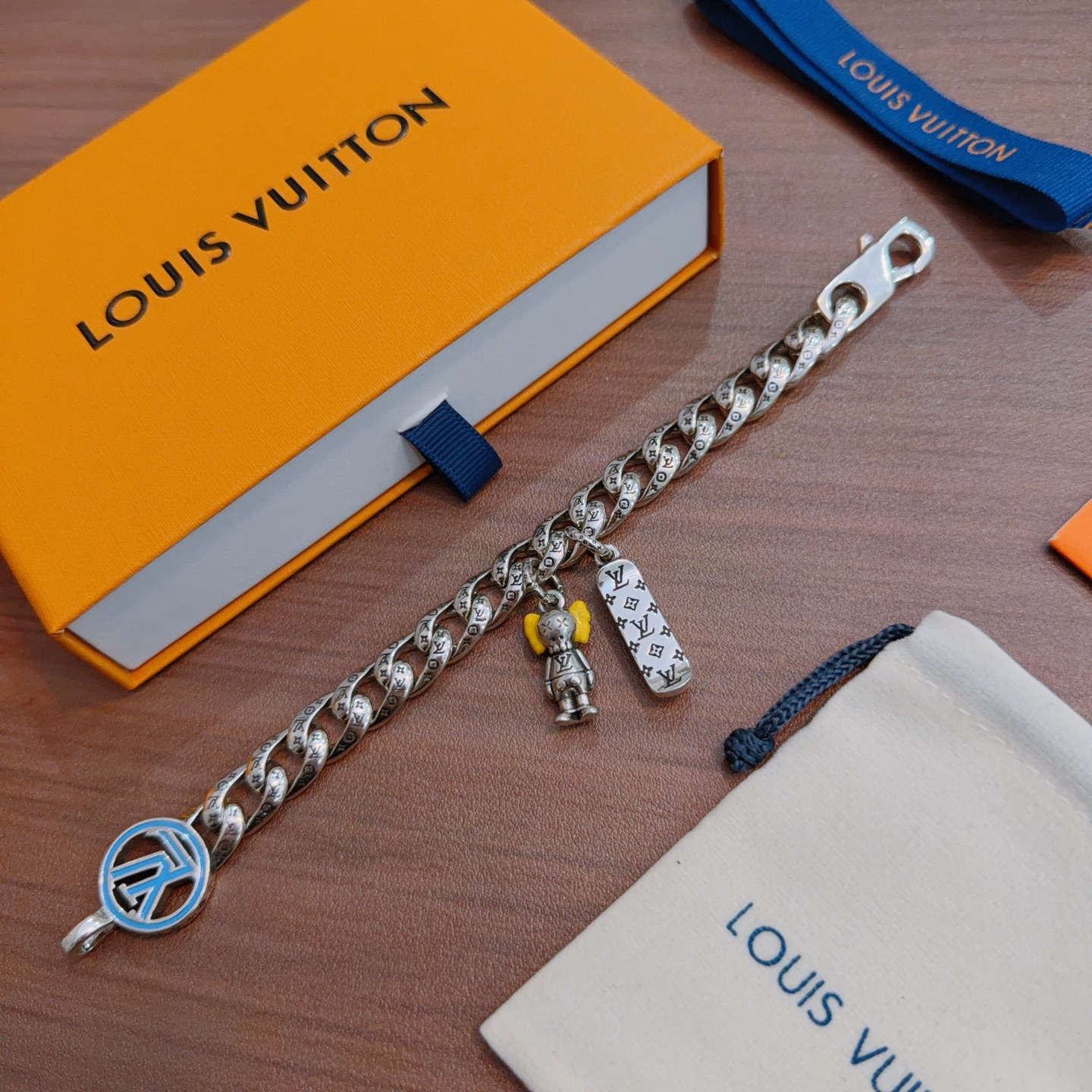 ルイ・ヴィトン「Louis Vuitton」ヴィンテージシルバースタイル ブレスレット