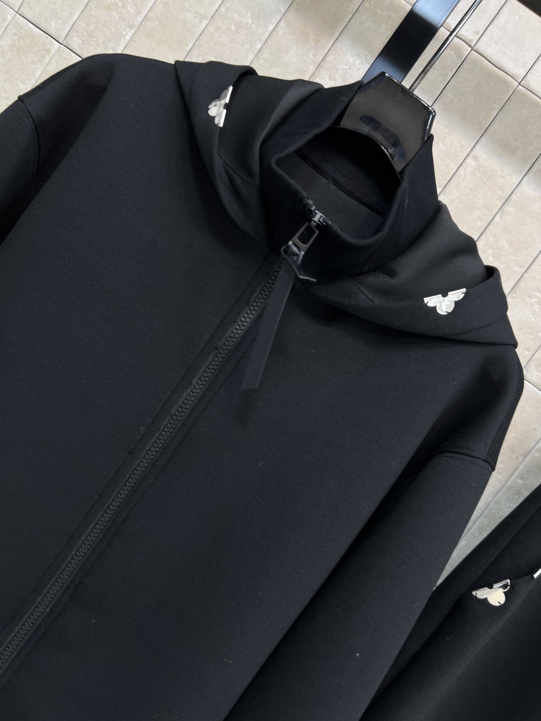 ルイ・ヴィトン「Louis Vuitton」2025秋冬 メンズ スポーツウェア セットアップ