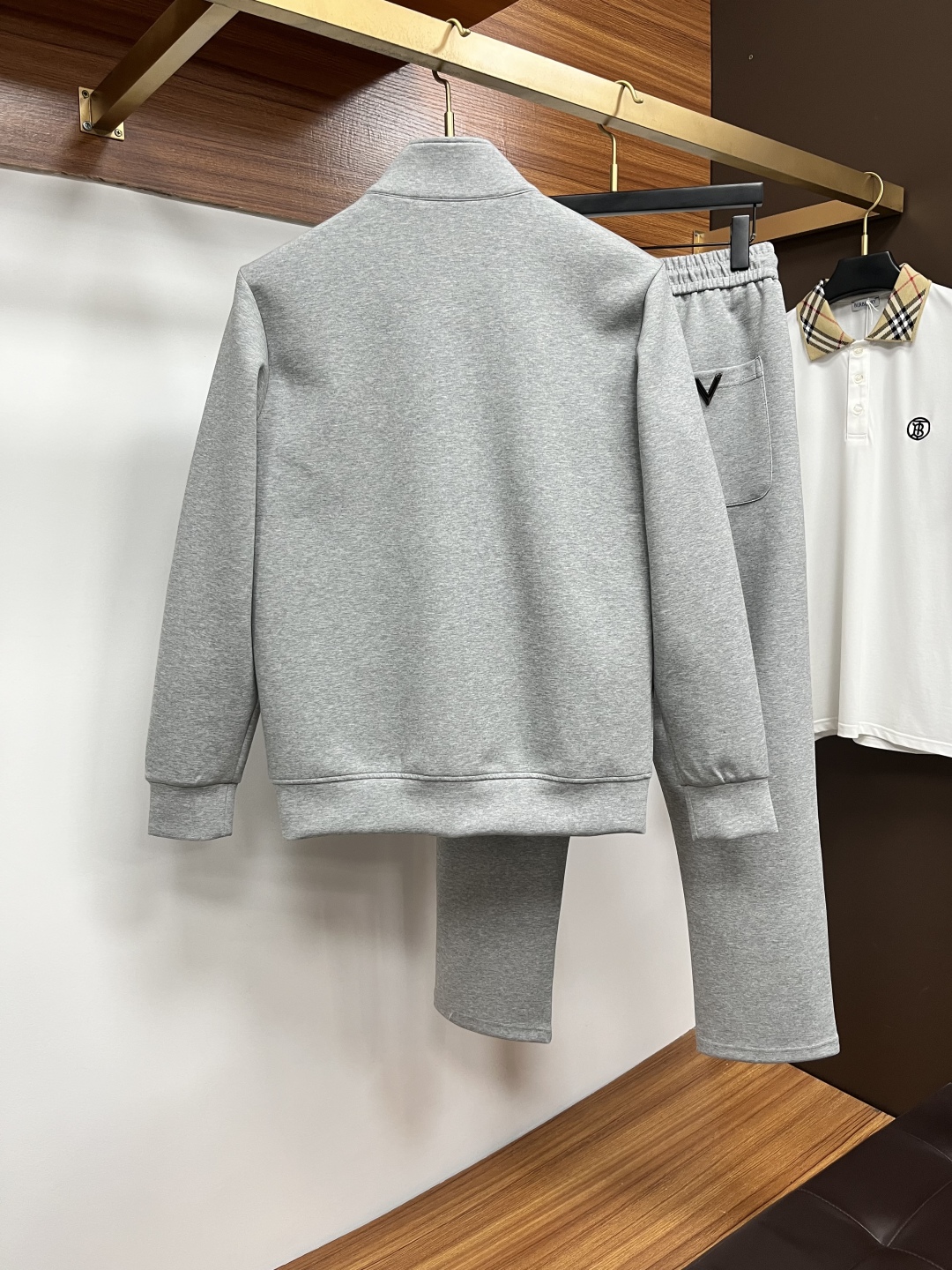 ルイ・ヴィトン「Louis Vuitton」2025秋冬 メンズ スポーツウェア セットアップ