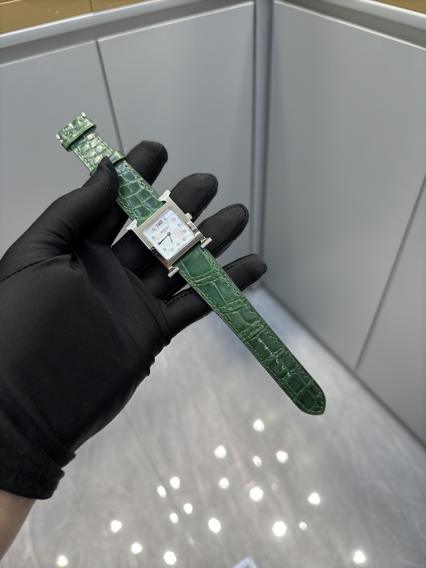 エルメス「Hermès」ウールH腕表 小さいサイズ 25mm