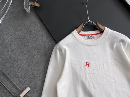 エルメス「Hermès」Hリフト プルオーバー ニット