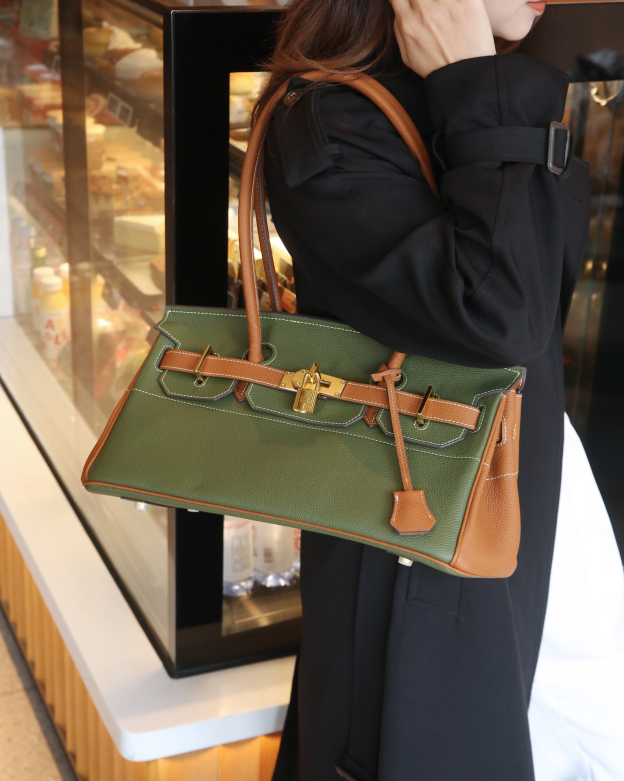 エルメス「Hermès」プラム バッグ ショルダーバッグ