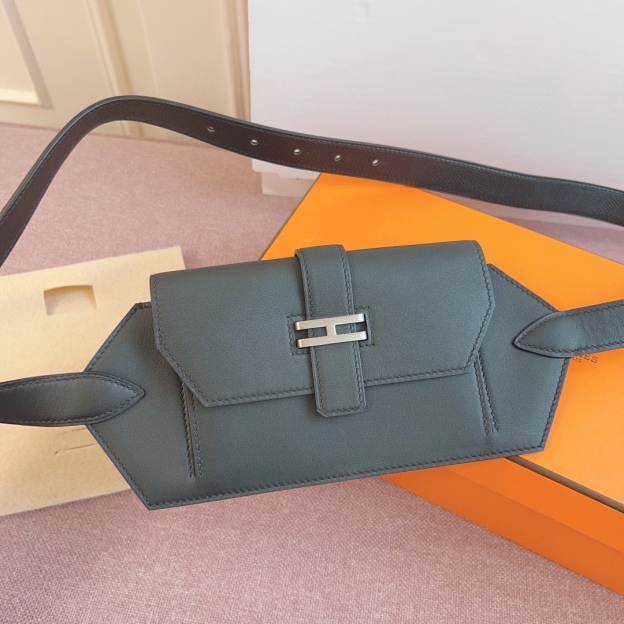 エルメス「Hermès」エラン ポケット 24ベルトポーチ