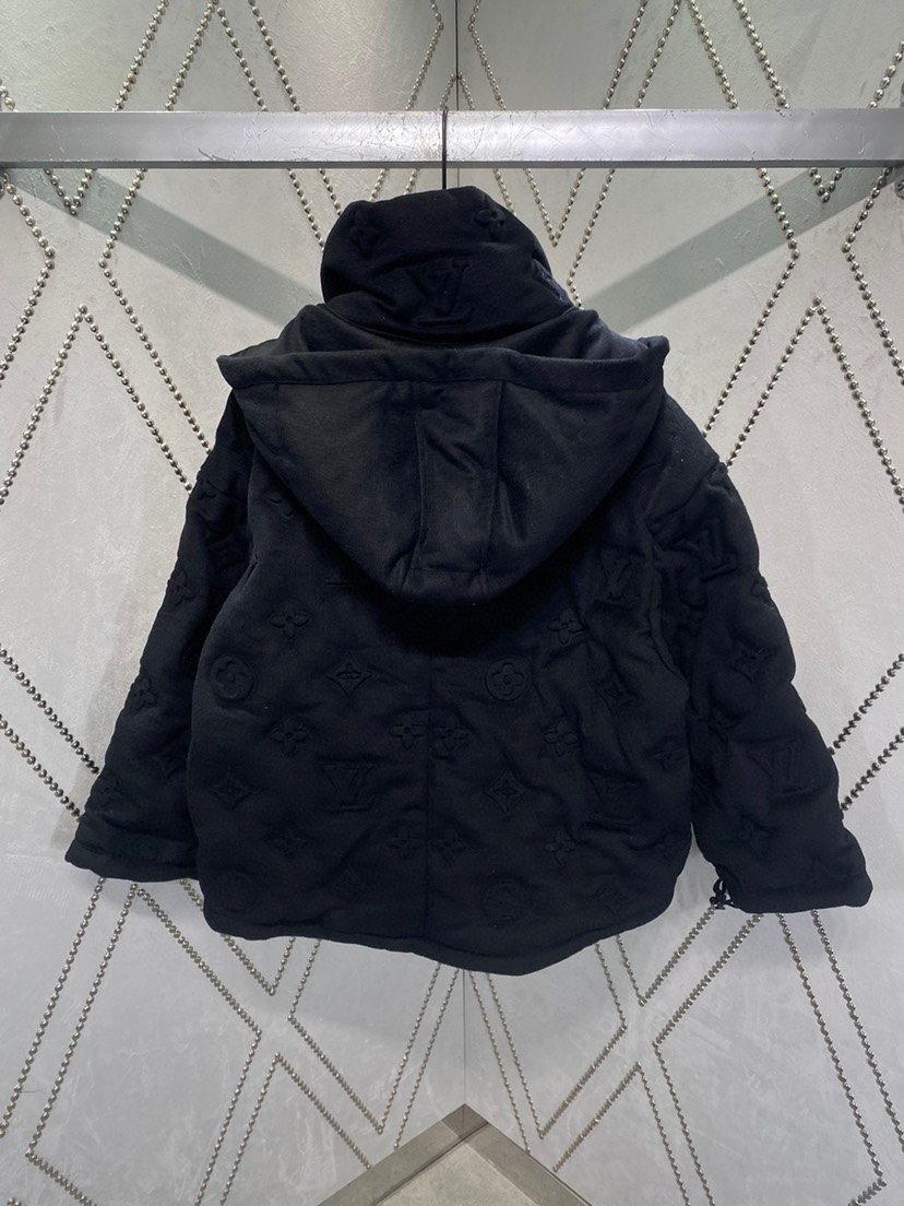 ルイ・ヴィトン「Louis Vuitton」ドゥ-マイユ エンボス加工 ダウンジャケット
