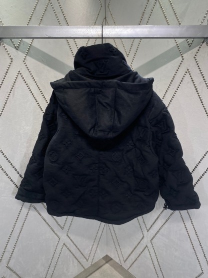 ルイ・ヴィトン「Louis Vuitton」ドゥ-マイユ エンボス加工 ダウンジャケット