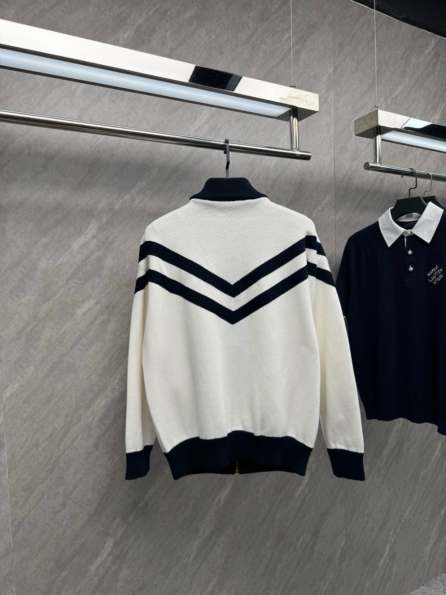 ルイ・ヴィトン「Louis Vuitton」ニットスタンドカラー 拼接ニット