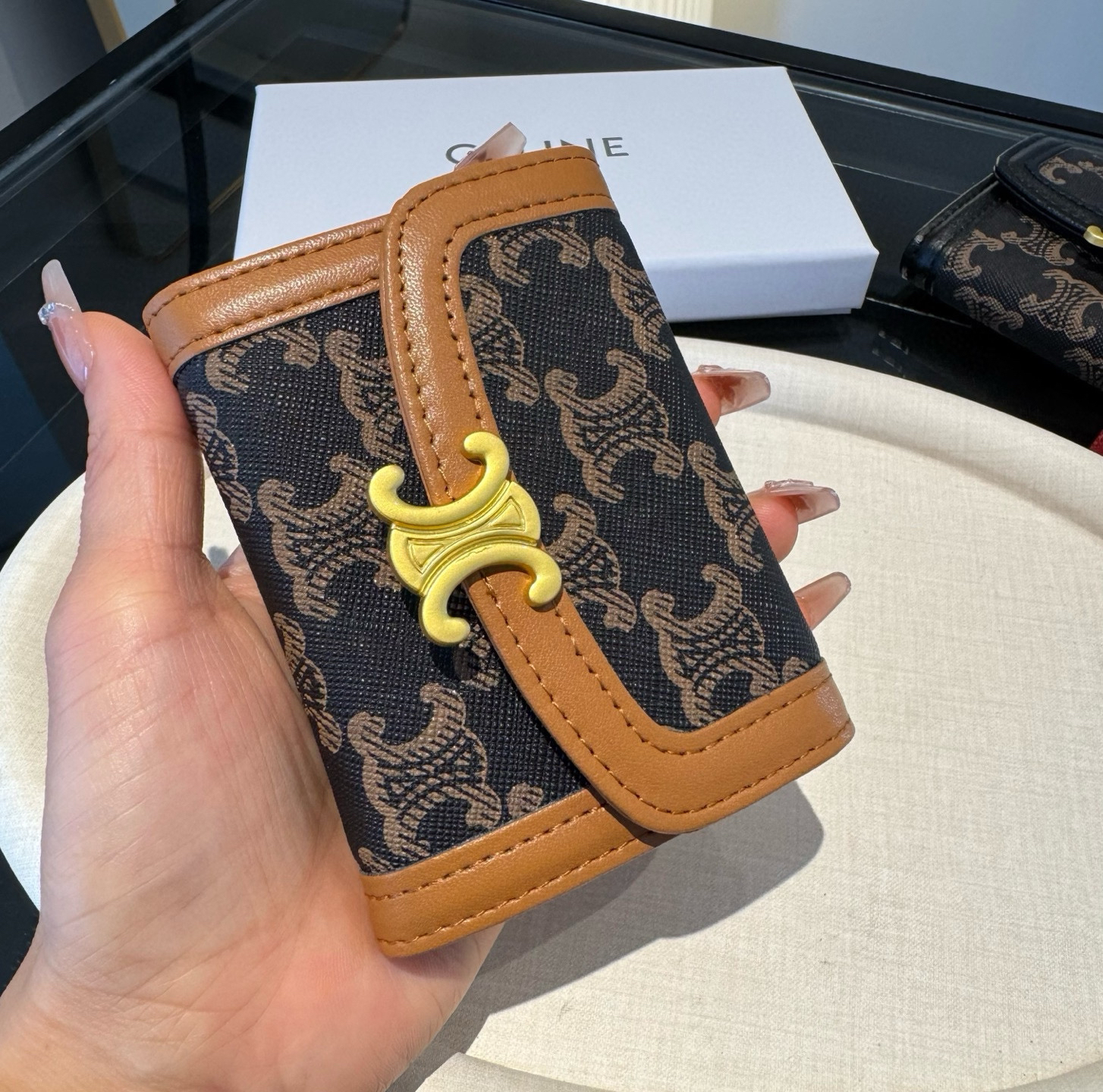 セリーヌ「Celine」エンベロップ チェーンウォレット 長財布