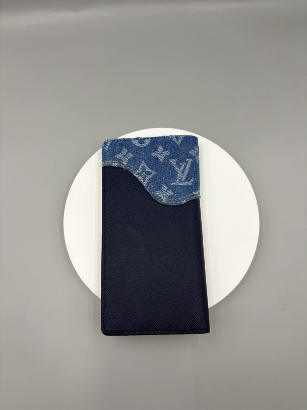 ルイ・ヴィトン「Louis Vuitton」ポルトフォイユ･ブラザ ウォレット