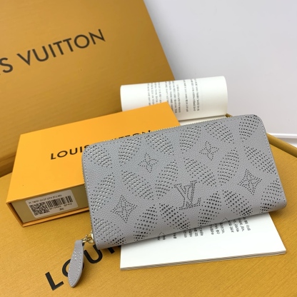 ルイ・ヴィトン「Louis Vuitton」新作 日本限定 ジッピー･ウォレット