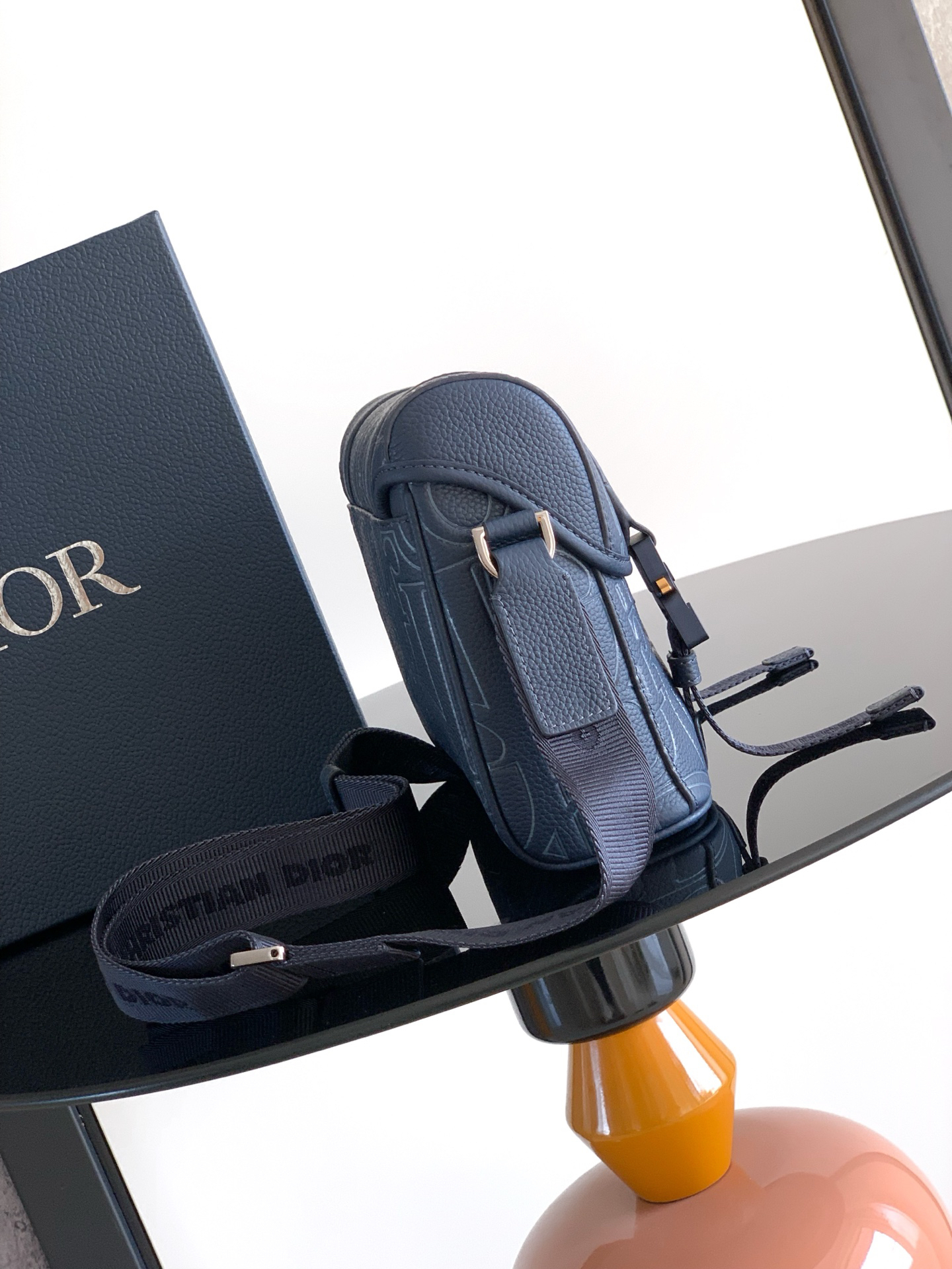 ディオール「Dior」Hit The Road フラップ メッセンジャーバッグ