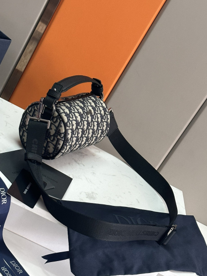 ディオール「Dior」Oblique Roller Bag ハンドバッグ