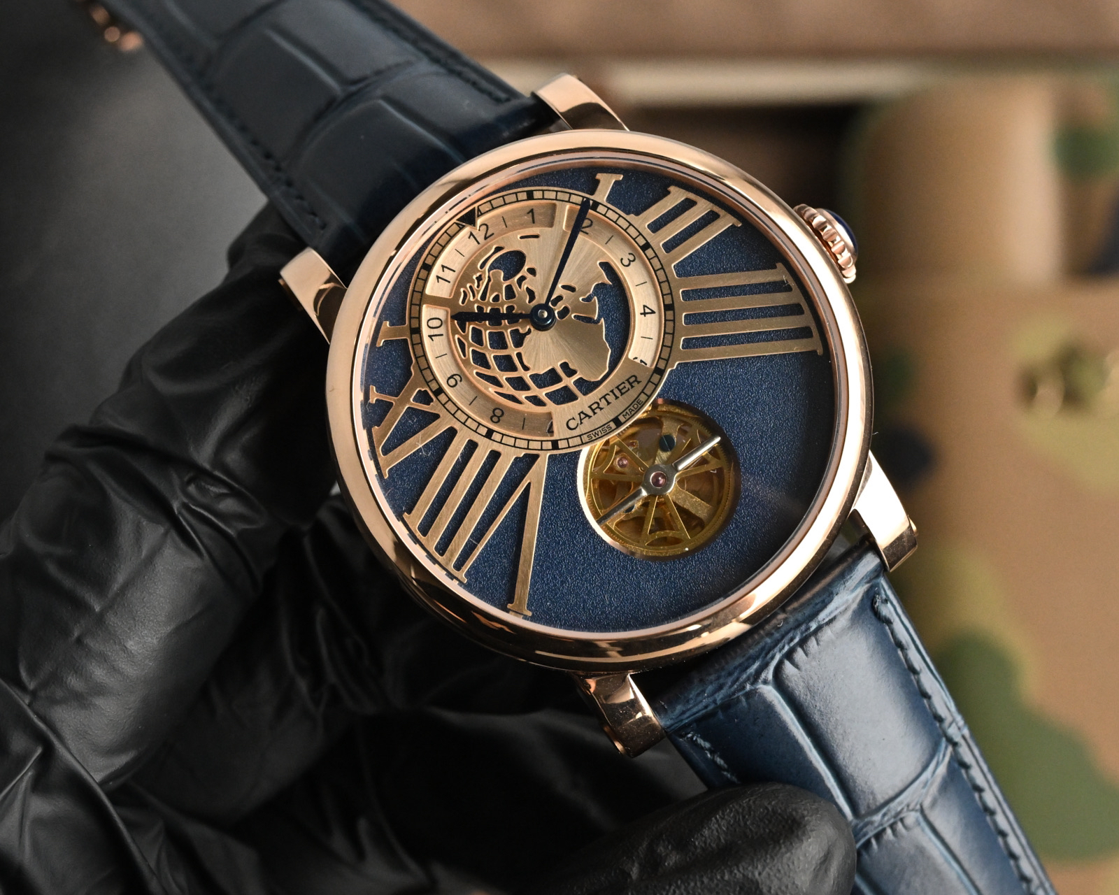 カルティエ「Cartier」アースシリーズ腕時計47mm