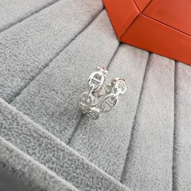 エルメス「Hermès」アイコニック＆クラシック リング コレクション