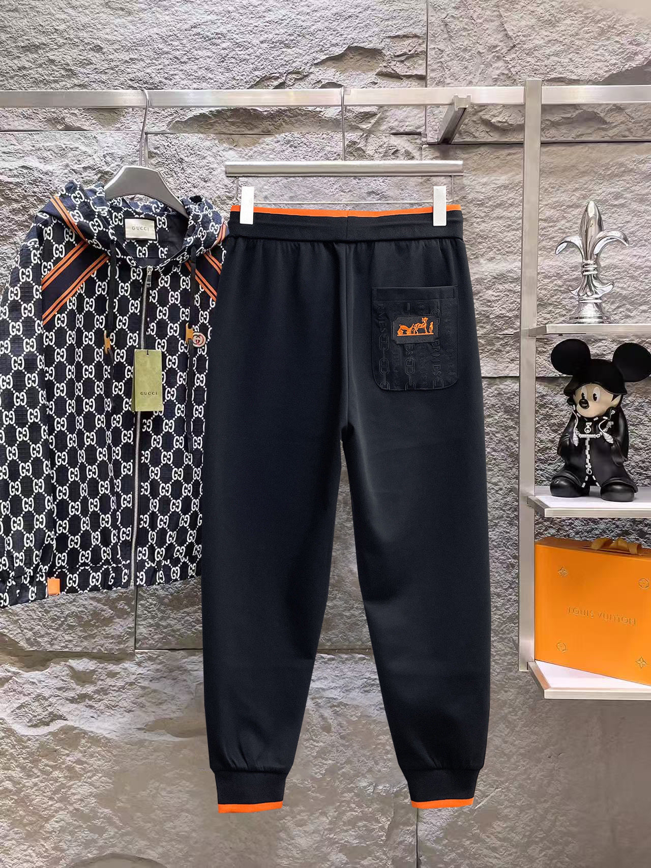 エルメス「Hermès」ロゴ リラックススーツ