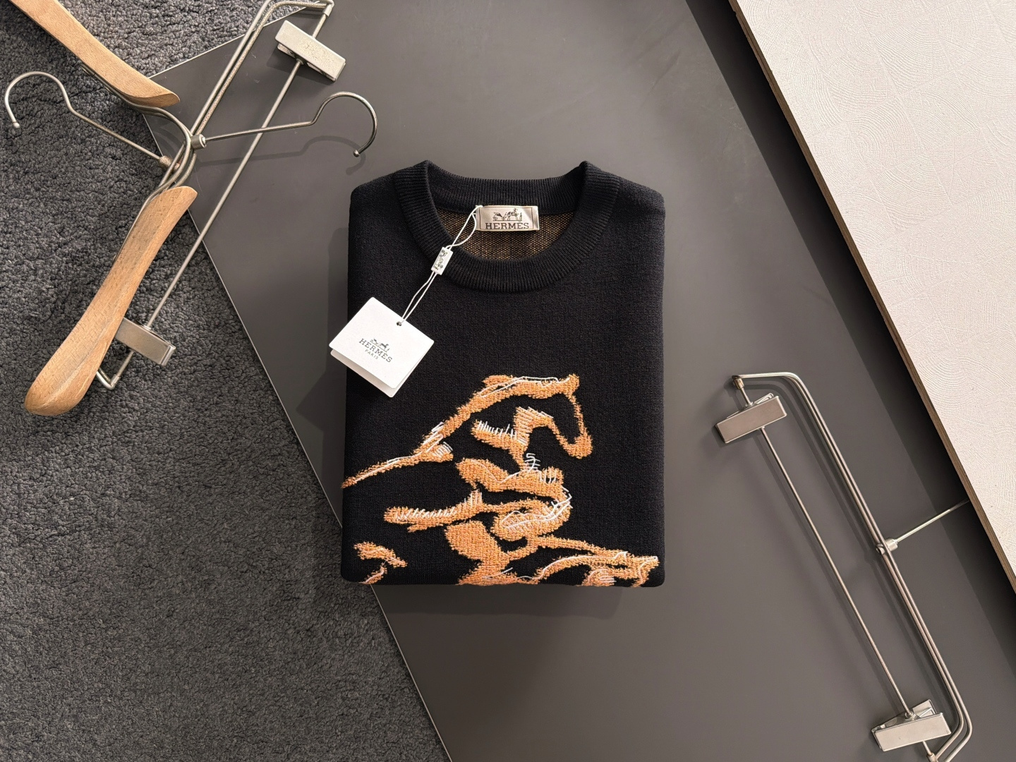 エルメス「Hermès」ペガサス オーナメント ニットプルオーバー