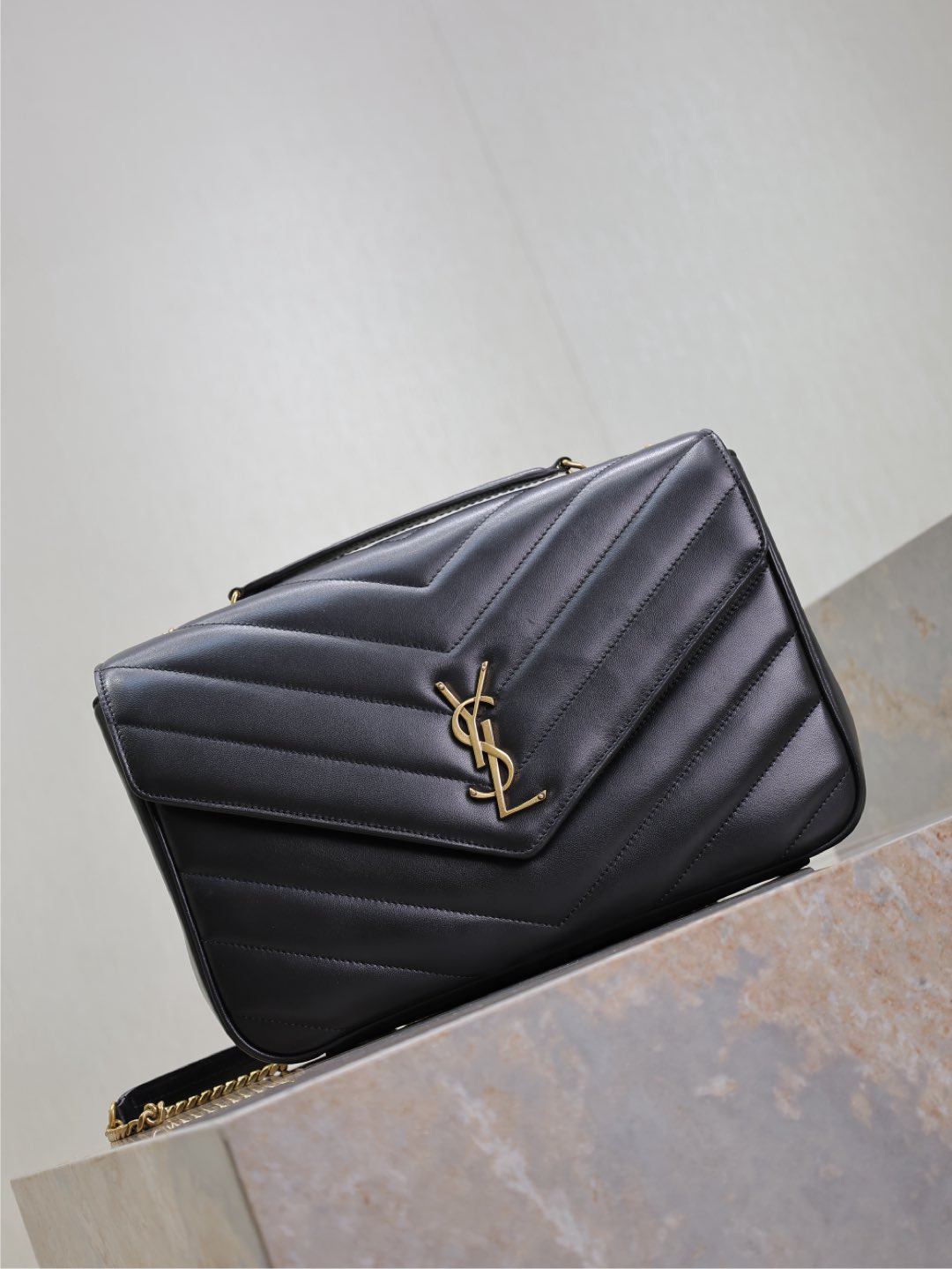 2026サンローラン「Saint Laurent LOULOU グラン マトラッセラムスキン ショルダーバッグ