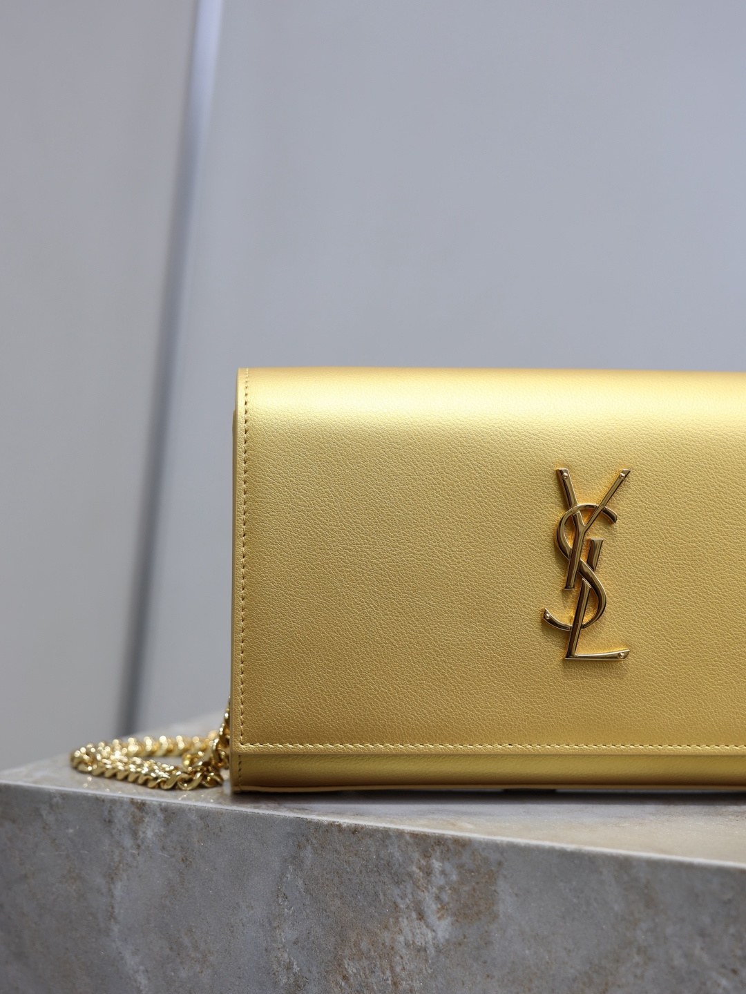 2026サンローラン「Saint Laurent CASSANDRE チェーンウォレット グラン