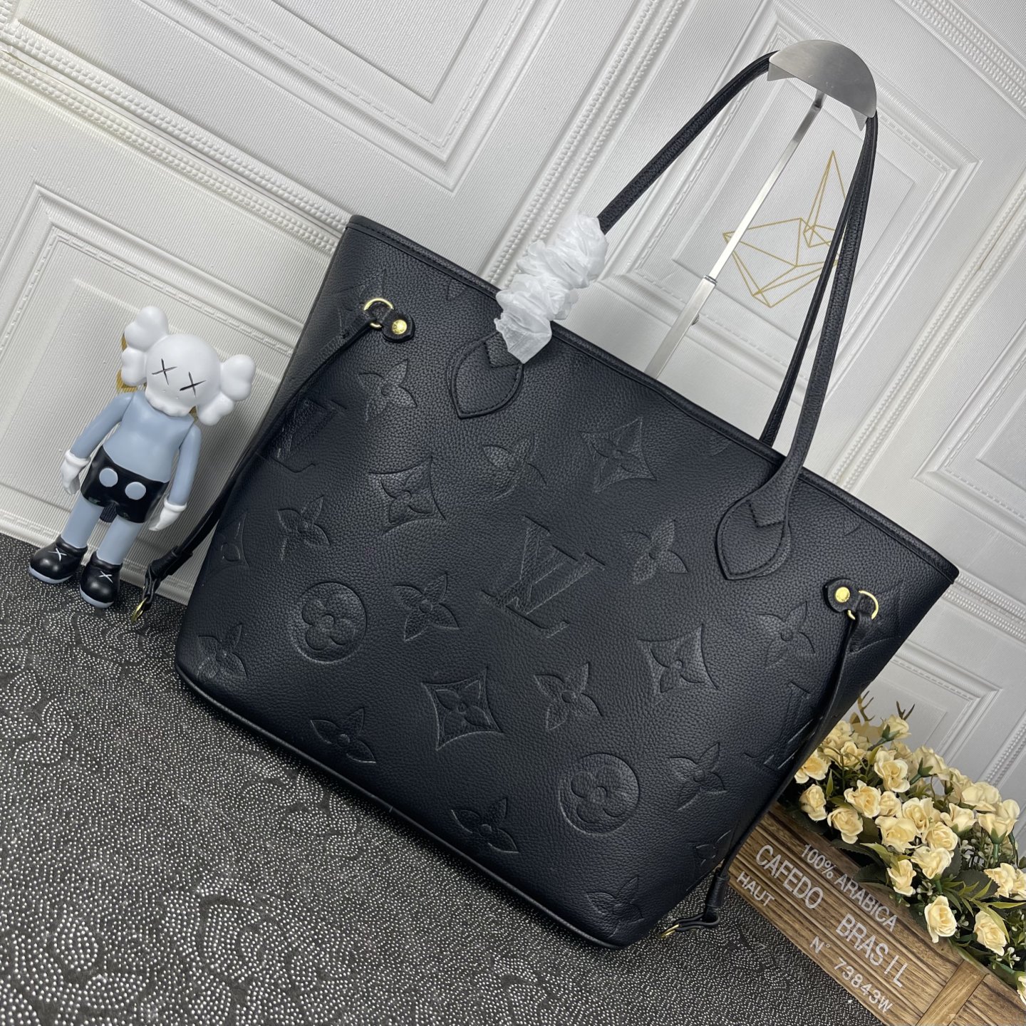 ルイ・ヴィトン「Louis Vuitton」ルイ・ヴィトン ネバーフル MM エンボスレザー / トートバッグ