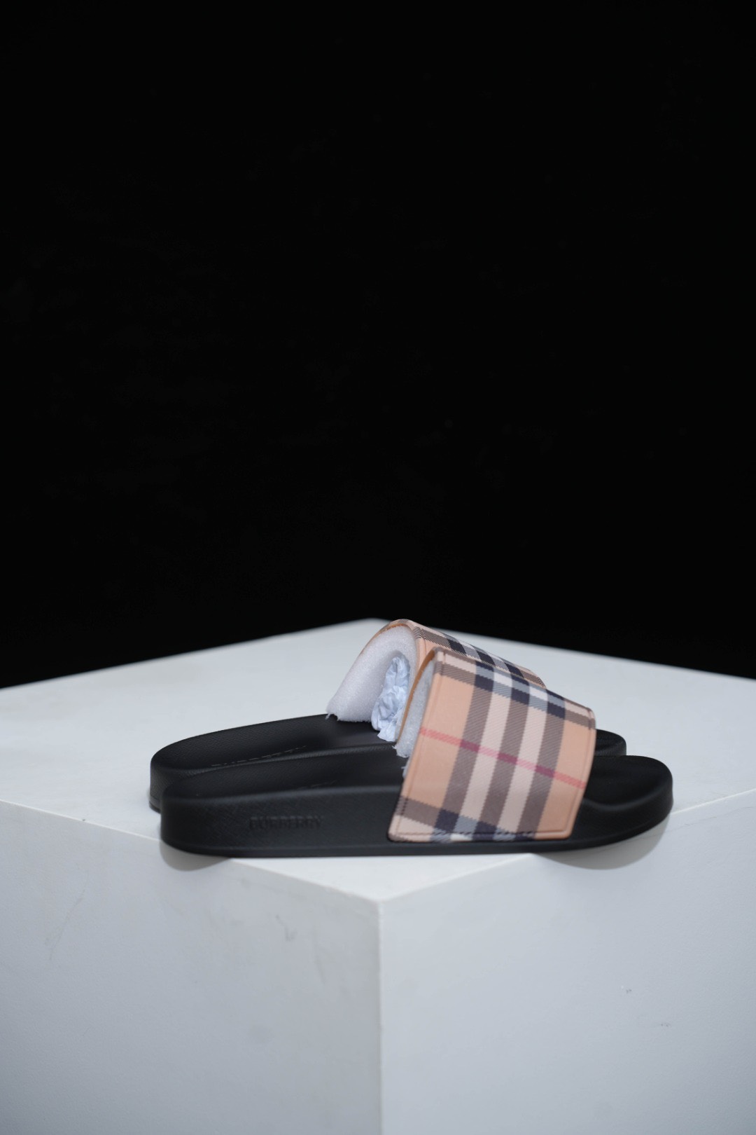 バーバリー「Burberry」バーバリー ヴィンテージ チェック スライドサンダル / ビーチサンダル