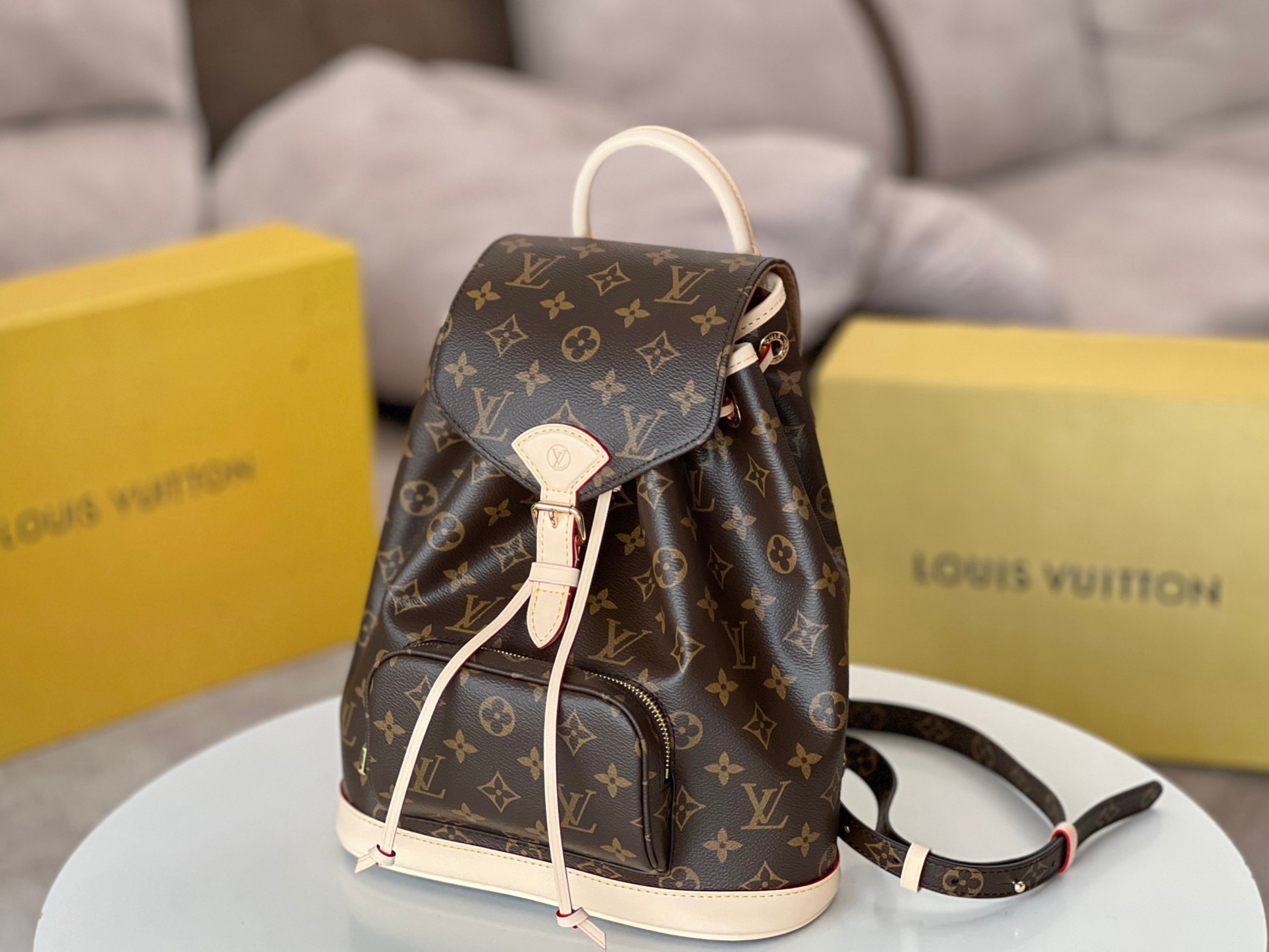 ルイ・ヴィトン(Louis Vuitton) Montsouris PM   m11198