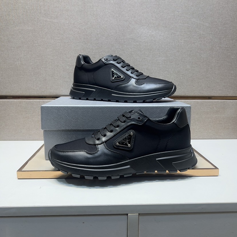 プラダ「Prada」プラダ プレミアムスニーカー (2026年春夏モデル) / レザースニーカー