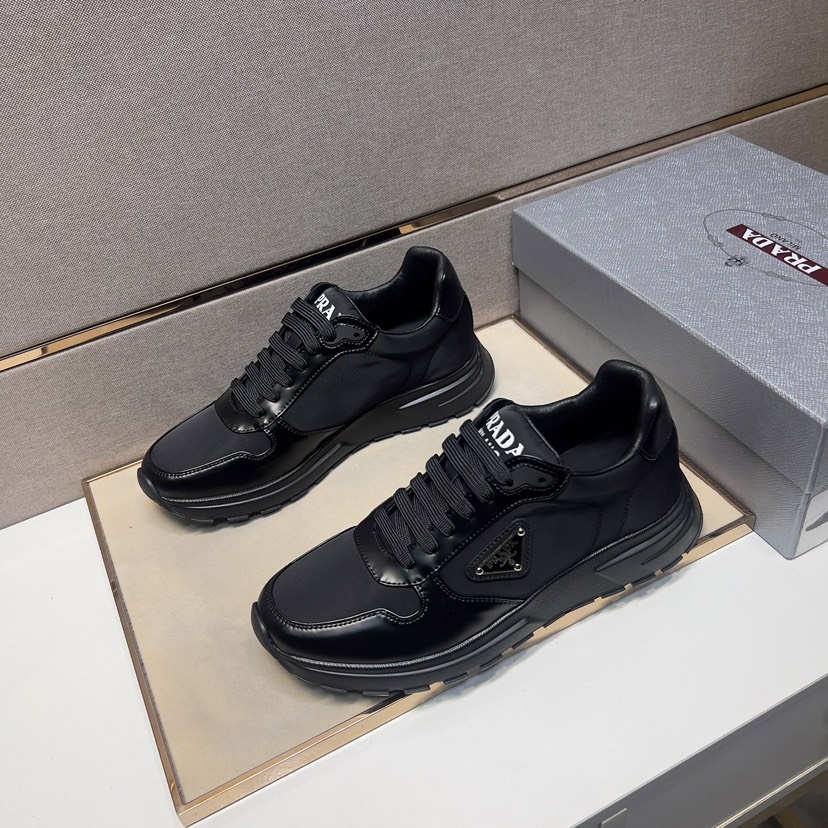 プラダ「Prada」プラダ プレミアムスニーカー (2026年春夏モデル) / レザースニーカー