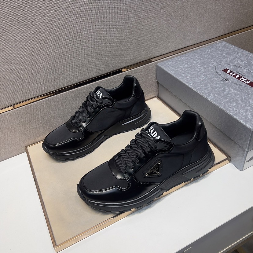 プラダ「Prada」プラダ プレミアムスニーカー (2026年春夏モデル) / レザースニーカー
