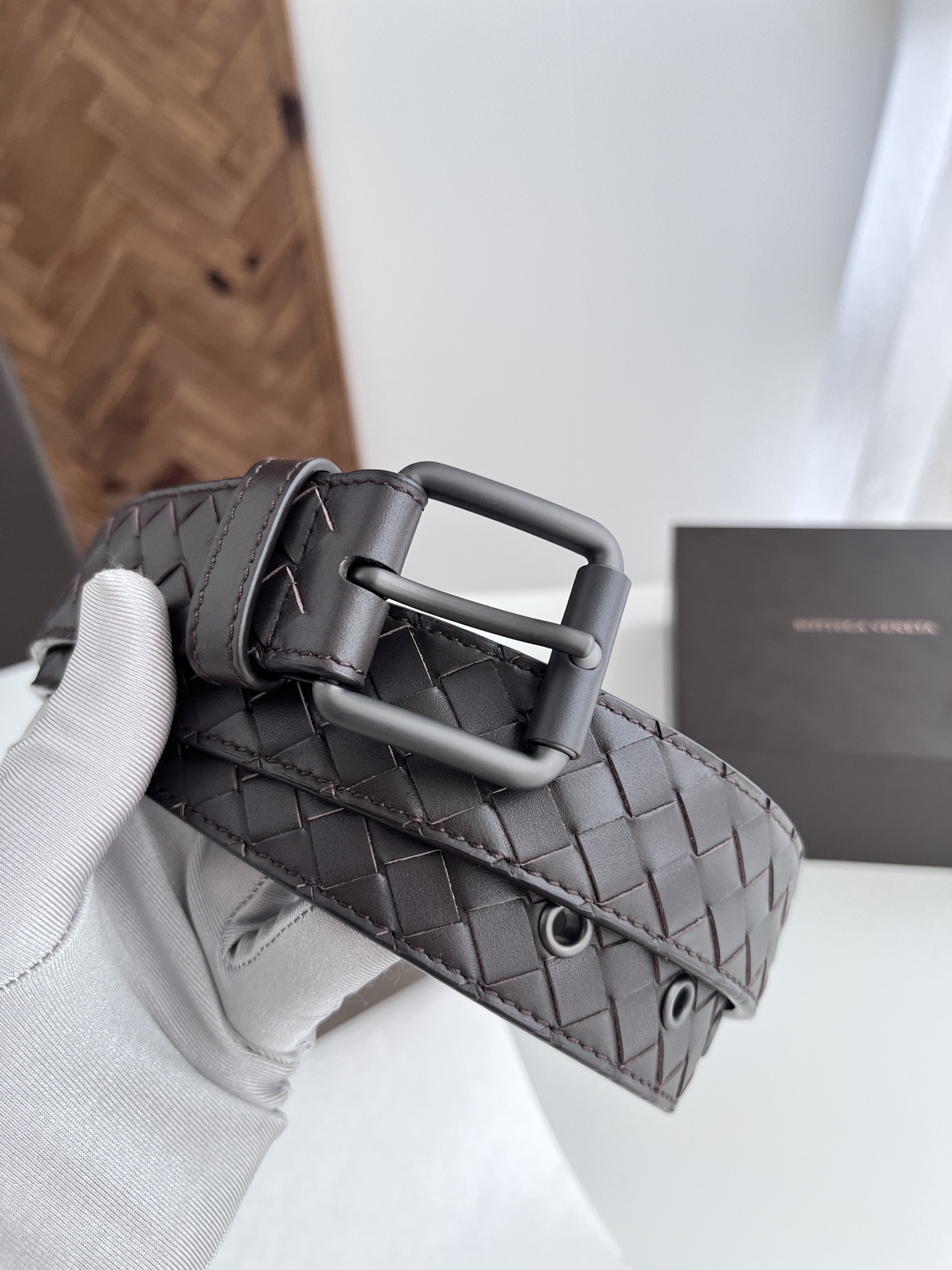 ボッテガ・ヴェネタ「Bottega Veneta」イントレチャート リバーシブル ベルト