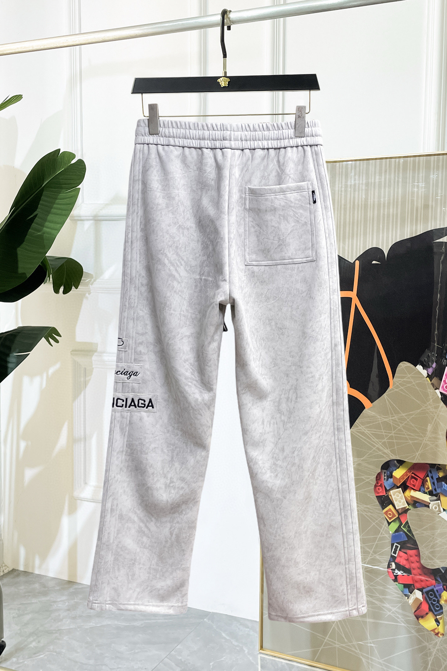 バレンシアガ「Balenciaga」バレンシアガ ロゴ コットンパンツ / トラウザーズ