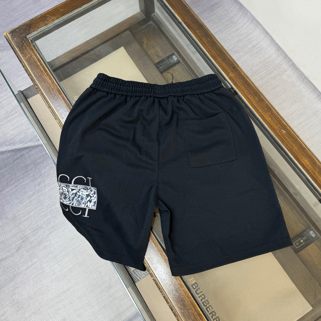 グッチ「Gucci」コットンショーツ / ロゴショーツ